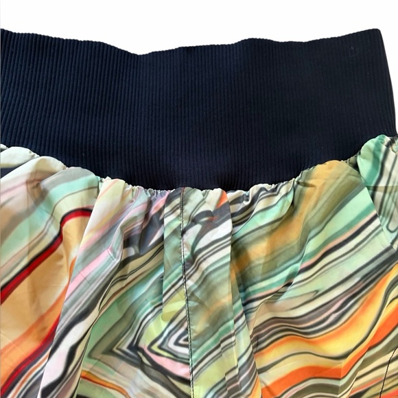 FP Movement Women’s Carpe Diem Shorts,Marble print, Large, NWT - Picture 5 of 6